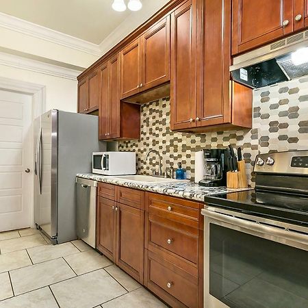 Modern 4Br City Condo 5Min Drive To Fq New Orleans Exterior photo