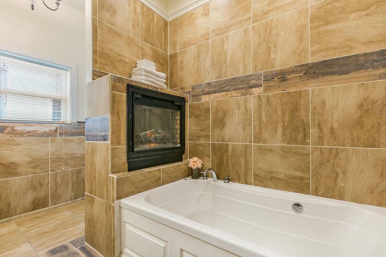 Modern 4Br City Condo 5Min Drive To Fq New Orleans Exterior photo