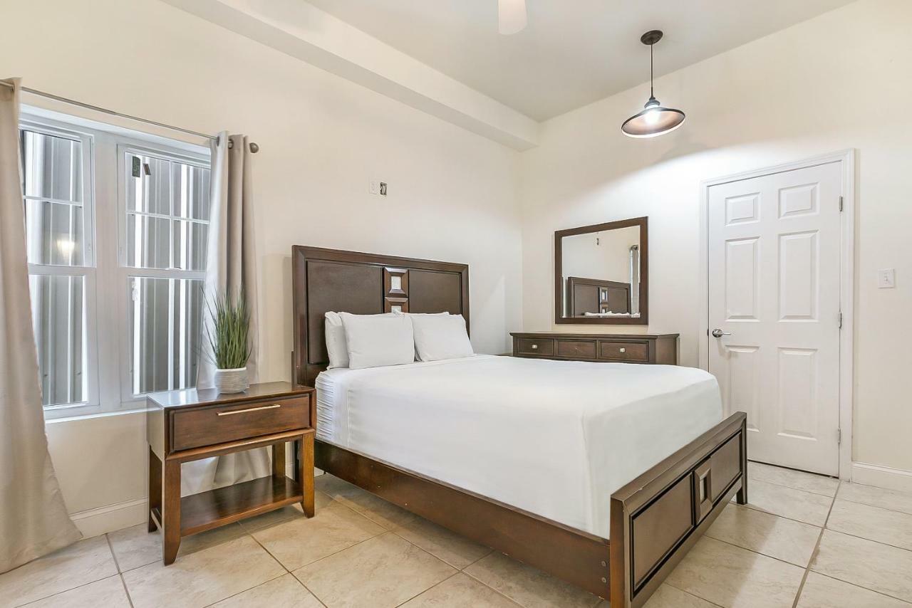 Modern 4Br City Condo 5Min Drive To Fq New Orleans Exterior photo